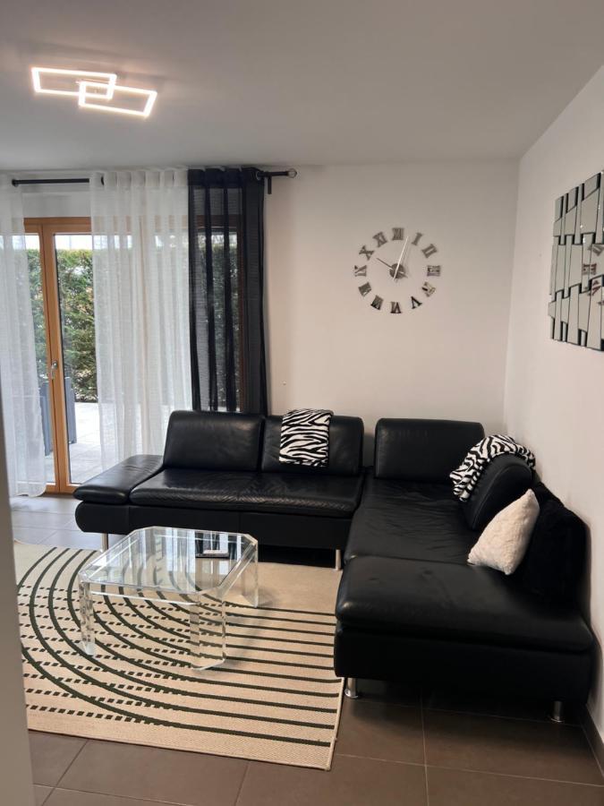 Appartement Red Jardin Tres Calme 생루이 외부 사진
